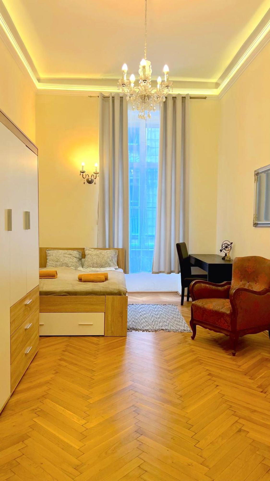 Best Of Guest House By Small Home Budapest Bagian luar foto